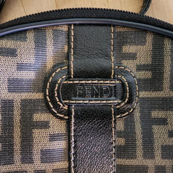 Vintage Fendi Zucca Mini Crossbody Clutch Bag - Picture 3 of 16